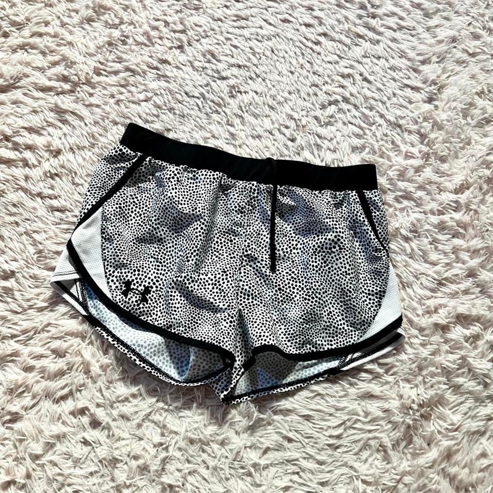 Under Armour Polka Dot Fly By Athletic Printed Shorts Girls L Workout Fitness